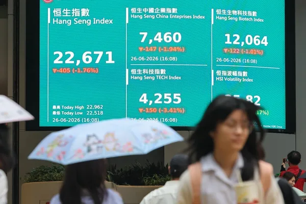 Hong Kong warns of AI bubble risk and quantum computing threat