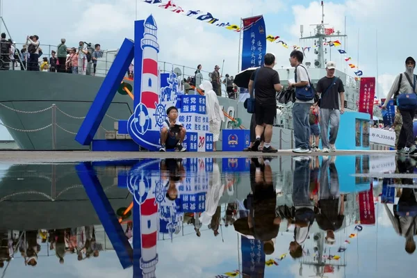 Hong Kong tickets for PLA ship tours sell out in minutes