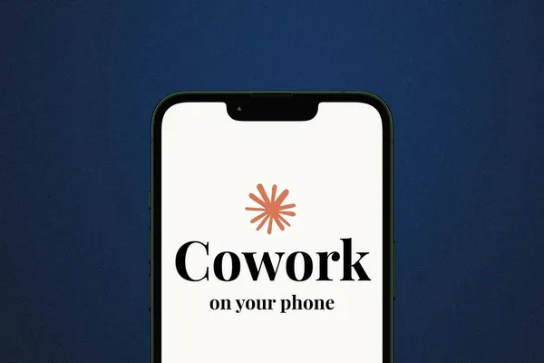 新 Dispatch 功能允许用户通过手机运行 Cowork 任务