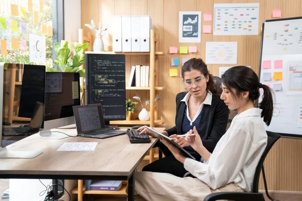 AI Project ROI Hindered by Poor Strategy, Focus on Cost Savings Needed