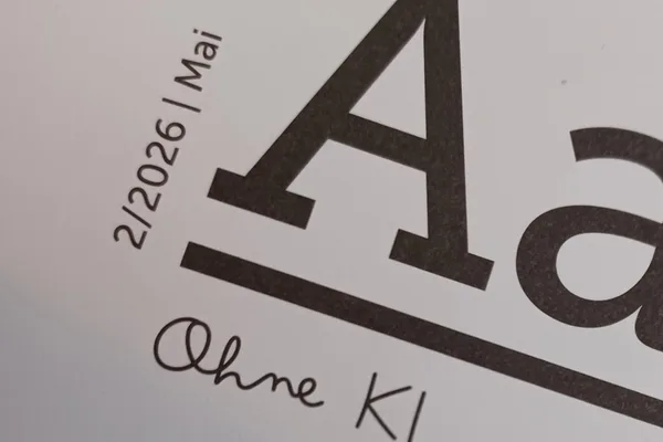 New Swiss Magazine Features "No AI" Cover Amidst Publisher Resistance
