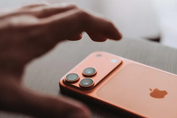 苹果的限制性做法可能导致 iPhone 17 Pro 在 250 年后无法使用