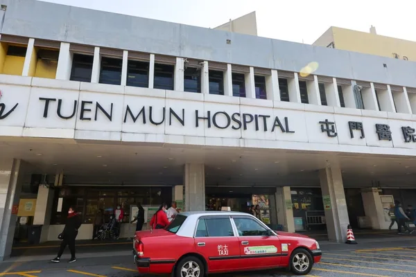 Hong Kong halts medical device use after patient death
