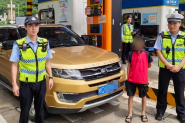 12-year-old boy drives for 6 hours on highway, claims dwarfism