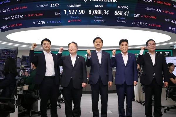 South Korea launches 24-hour won trading to boost global market access