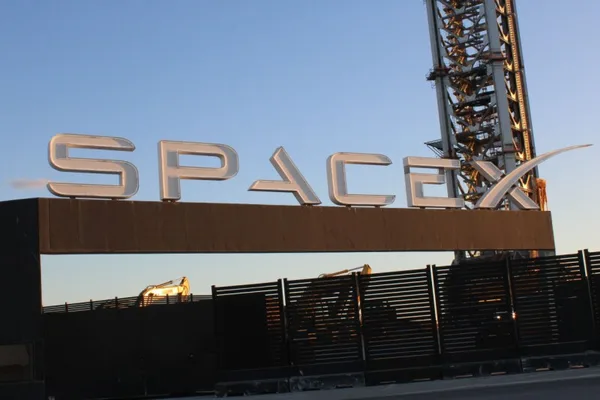FAA grounds Starship; Argonne builds private AI; AI hiring bias found
