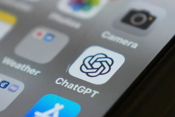 OpenAI, Anthropic Limit New AI Models Amid Cybersecurity Review