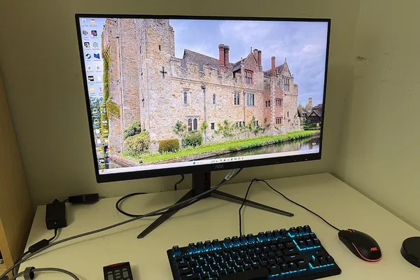 AOC U27G4XM Monitor Review: 4K Speed and Value Champion