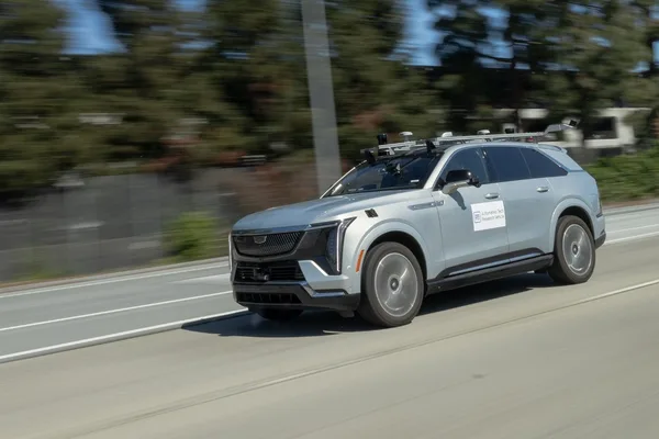 GM uses AI and human stress sensors to improve autonomous driving tech