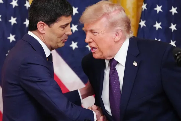 Kevin Warsh takes helm of US Federal Reserve amid AI boom and inflation concerns
