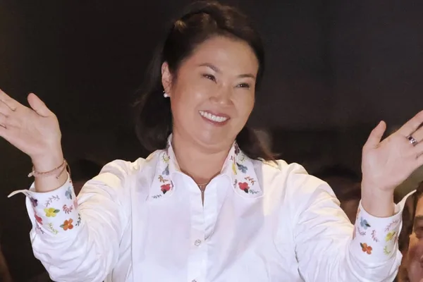 Keiko Fujimori wins Peruvian presidency in close election