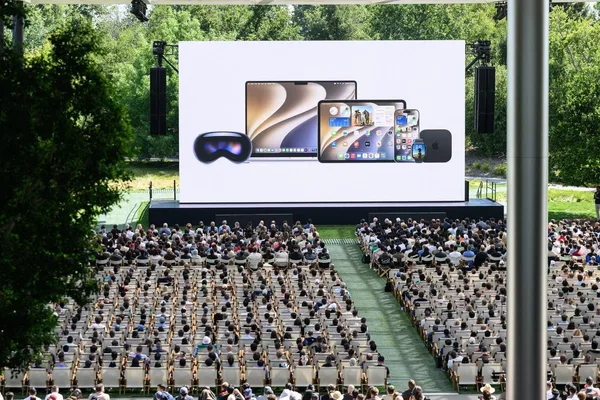 Apple AI to filter smartglasses notifications