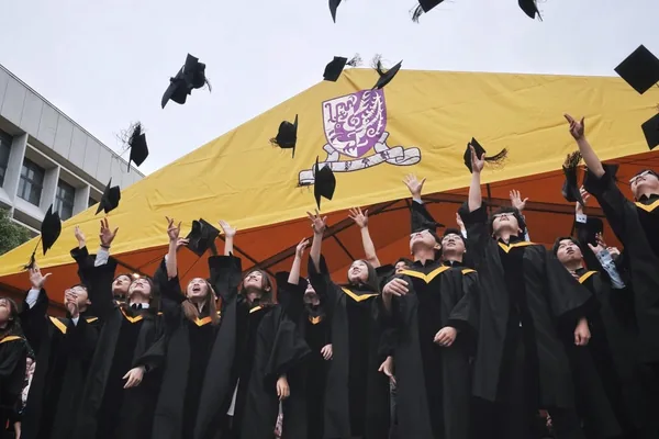 Hong Kong graduate jobs plummet amid AI, economic woes