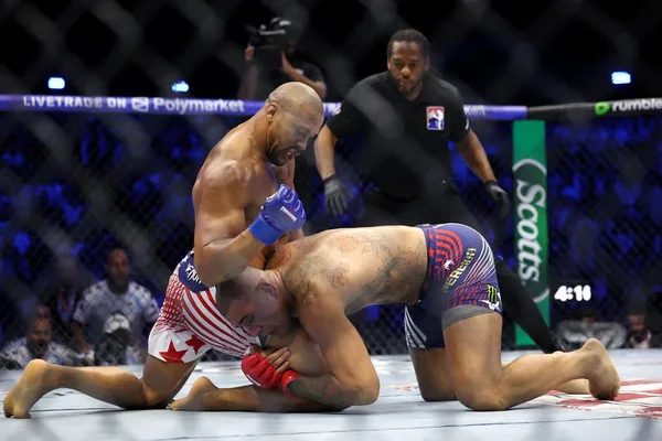 MMA referee Herb Dean defends officiating after fighter's illegal blow claims