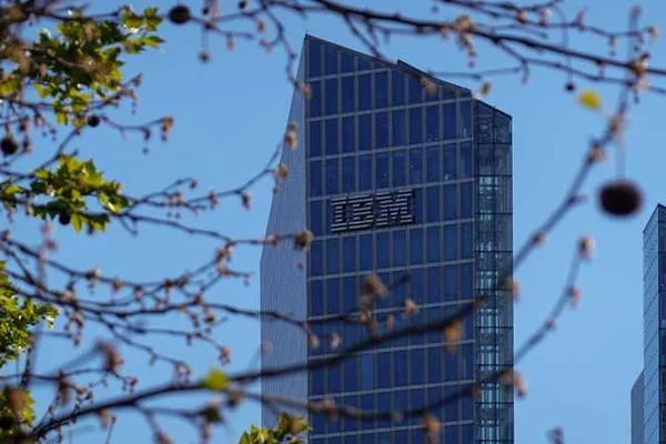 IBM 财报未达预期引发科技行业 AI 警告