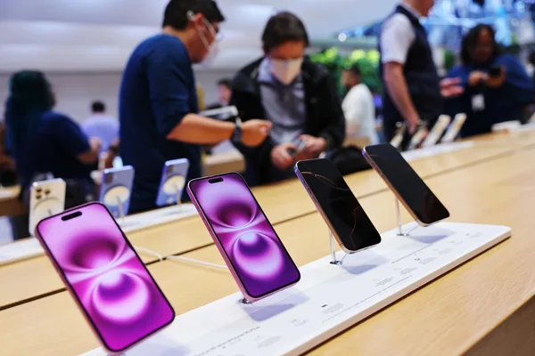 Apple's Foldable iPhone May Skip 'Ultra' Name to Avoid Confusion