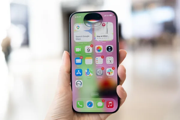 苹果新款 Siri AI 在任务管理方面展示出功能性改进