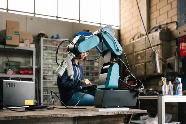 Robotics Architectures Lagging Behind Open Deployment Demands