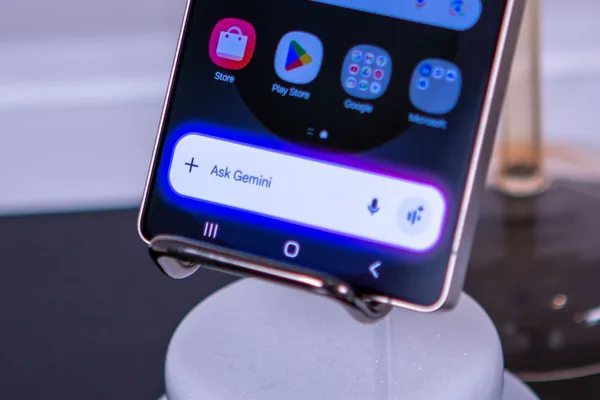 Google reportedly considers ads for Gemini AI app after AI Overviews success