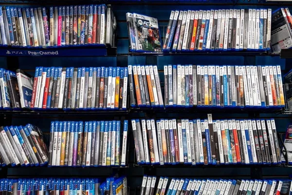Author laments the loss of bargain bins for used video games