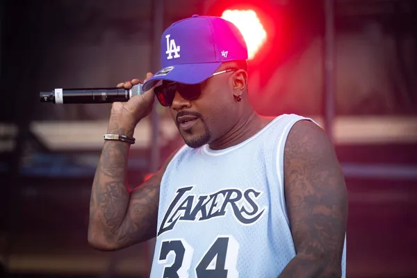 Adin Ross 的 Brand Risk 14 赛事包括 Manziel 对 Menery，Ray J 对 Supah Hot Fire
