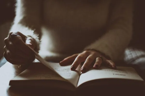 Author reflects on "Teaching in the Age of AI" as a guide for educators