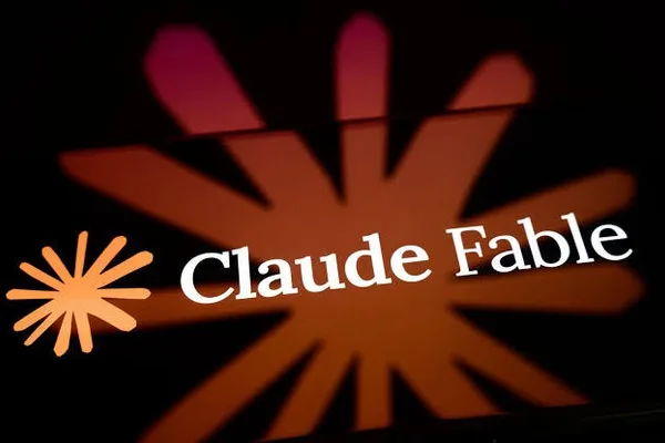 User tests Anthropic's Claude Fable 5 with messy personal notes