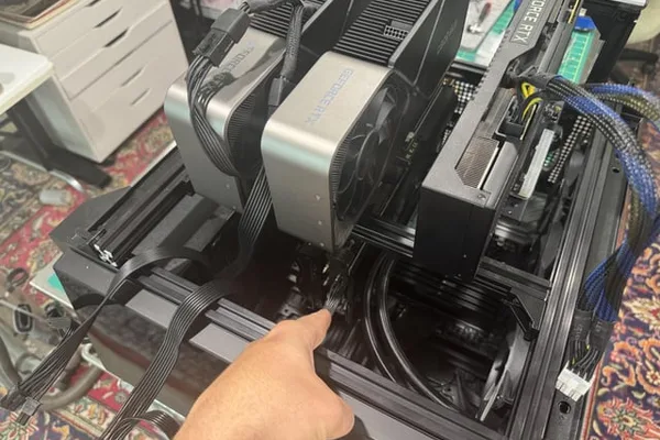 MiniMax 2.7 REAP Q4 model detailed for local LLM setups