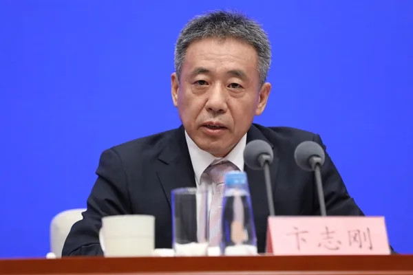 China probes top defense official Bian Zhigang for corruption
