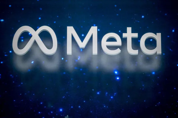 Meta 因隐私争议撤下 Instagram AI 图片工具