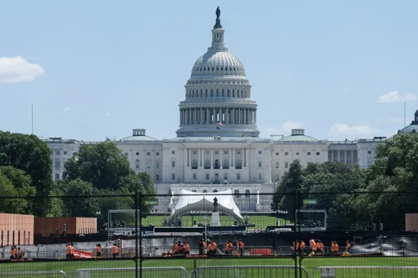 US Senate Committee advances NO FAKES Act to ban AI deepfakes