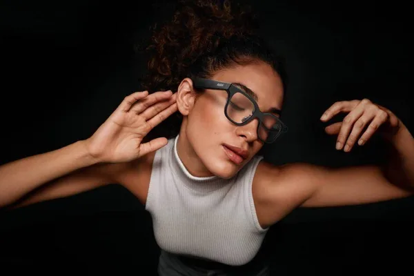 Rokid unveils AI-powered smart glasses