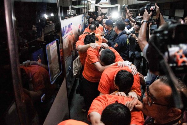 Indonesia arrests 321 foreigners in major online gambling bust