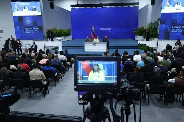 Venezuela's leader defends earthquake response amid criticism