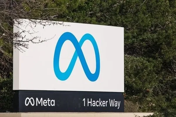 Meta Platforms Stock Rises 4.54% Amid AI Focus