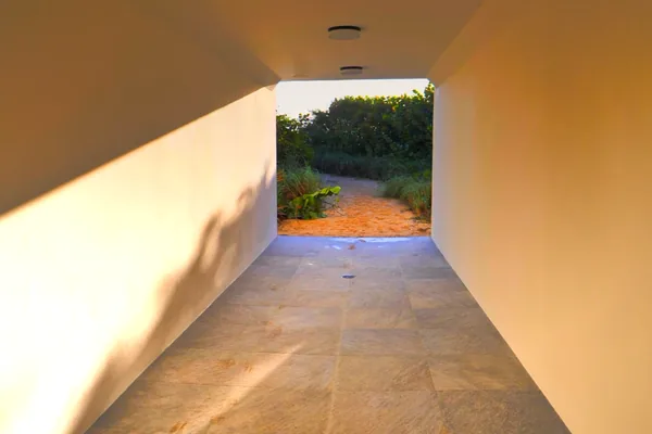 Valve Boss Gabe Newell Buys $70.8M Florida Mansion with Tunnel
