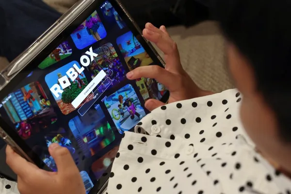 Russia lifts Roblox ban after public outcry over 'LGBT propaganda' claims