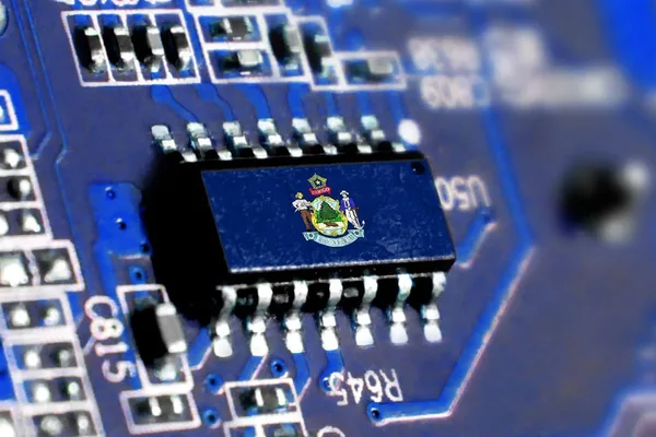 Maine Governor vetoes data center moratorium, eyes study council