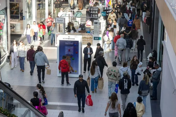 Top 10% of global consumers cause trillions in annual environmental damage