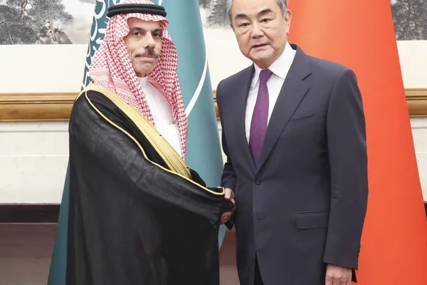 China and Saudi Arabia discuss Middle East peace talks