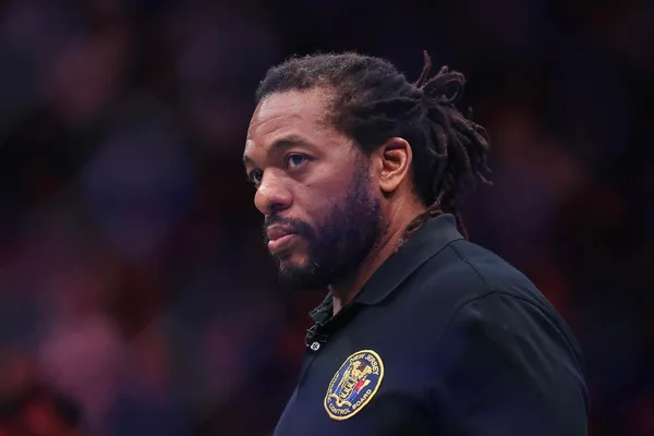 UFC referee Herb Dean faces criticism after controversial officiating at UFC Baku