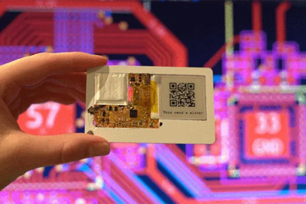 Credit card-sized computer prototype boasts eInk display