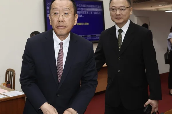 尽管暂停，台湾仍对美国军售案感到乐观