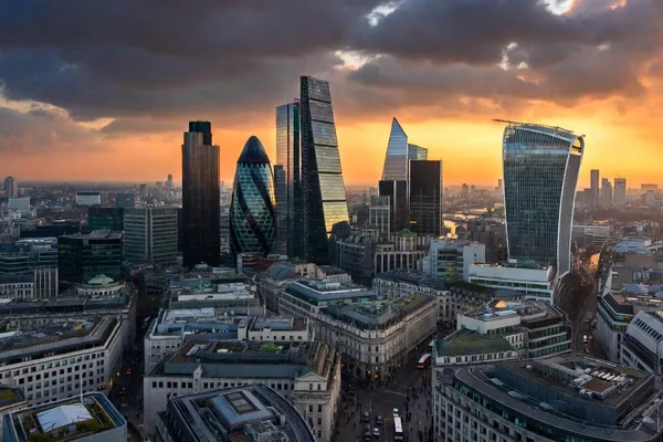 AI integration pressures jobs in UK financial sector