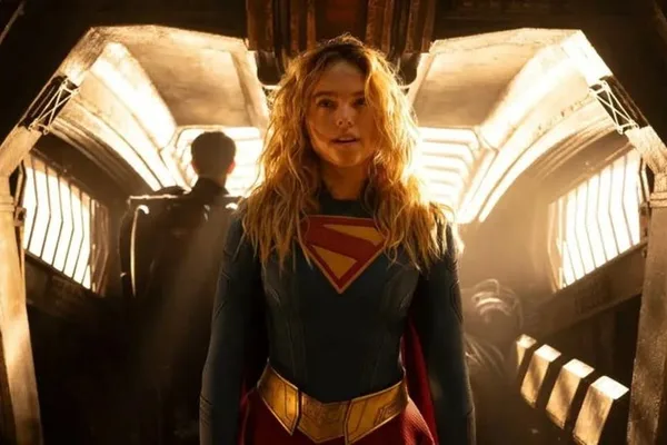 Supergirl film faces fan reception and box office concerns