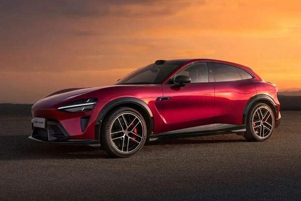 Xiaomi YU7 GT electric car spotted in red ahead of May launch
