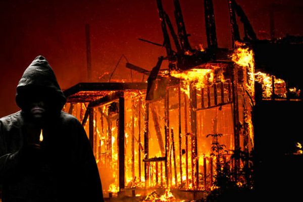 Two men charged over arson attacks on 5G masts amid conspiracy theories