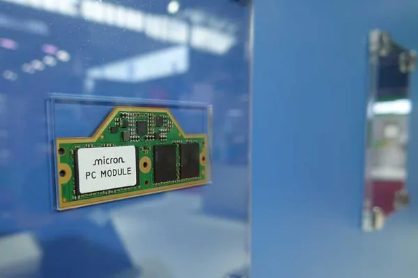 Micron's market valuation soars amid AI chip shortage, nearing Nvidia's status