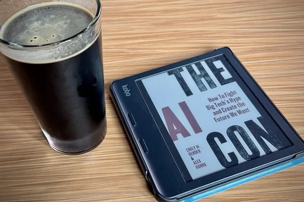 Emily M. Bender Engages with AI Topics at TheAICon