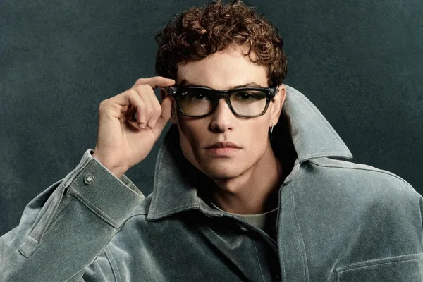 Meta 发布可配处方镜片的 Ray-Ban 智能眼镜